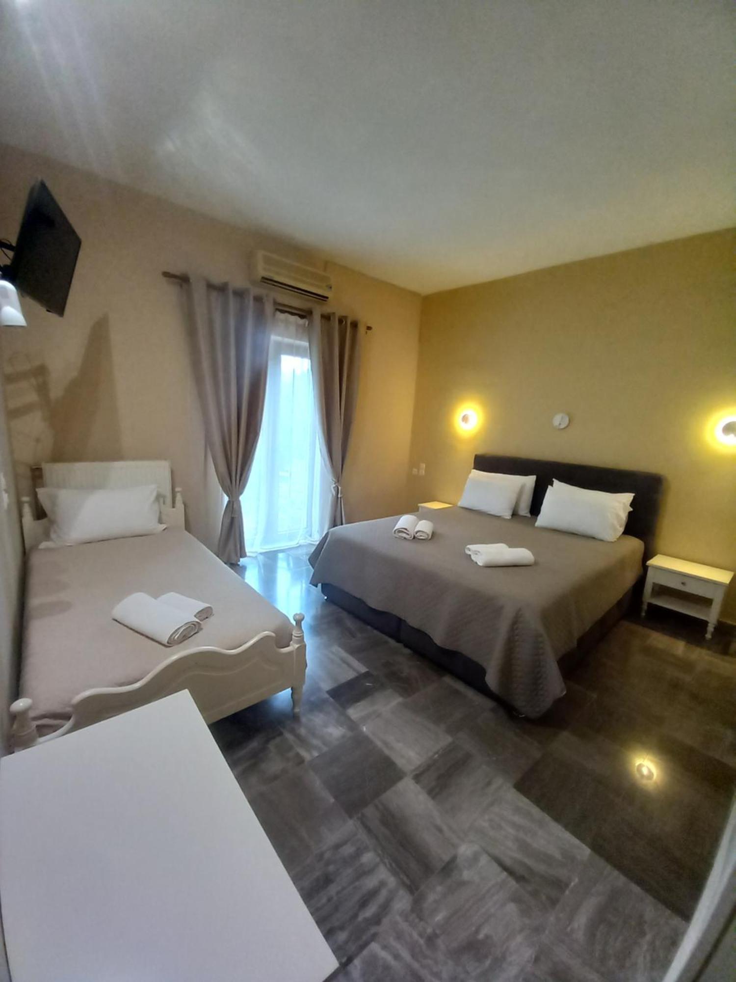 מית'ימנה Hermes Hotel מראה חיצוני תמונה
